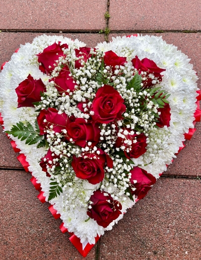 Fresh flower heart wreath